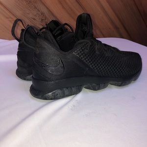 Men’s Lebron 14 Low